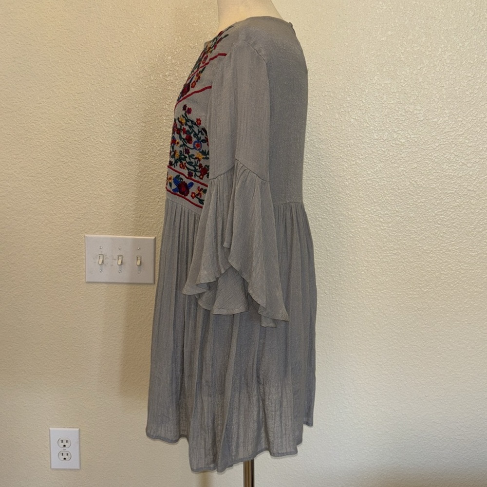Umgee embroidered accent  all sleeve dress - Picture 2 of 6